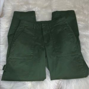 thrifted army green cargo pants !